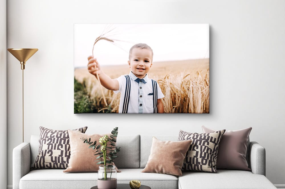 Photo on canvas correctly hung
