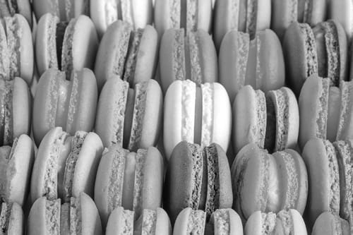 Macarons black & white